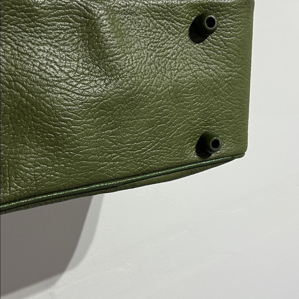Vintage Starflight Green Leather Shoulder Bag. FREE SHIPPING on this item! - Picture 3 of 5